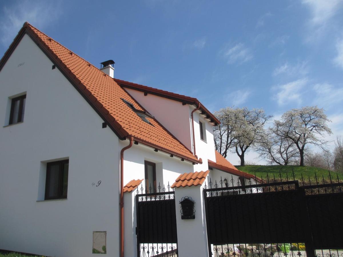 Apartmany U Prochazku Чески-Крумлов Экстерьер фото