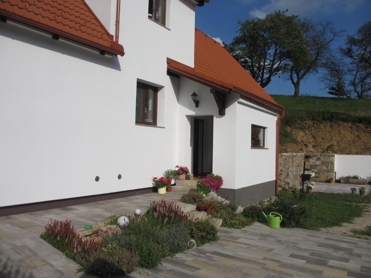 Apartmany U Prochazku Чески-Крумлов Экстерьер фото